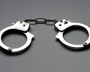 美国警告在COVID-19疫情期间的医护用品的诈骗行为